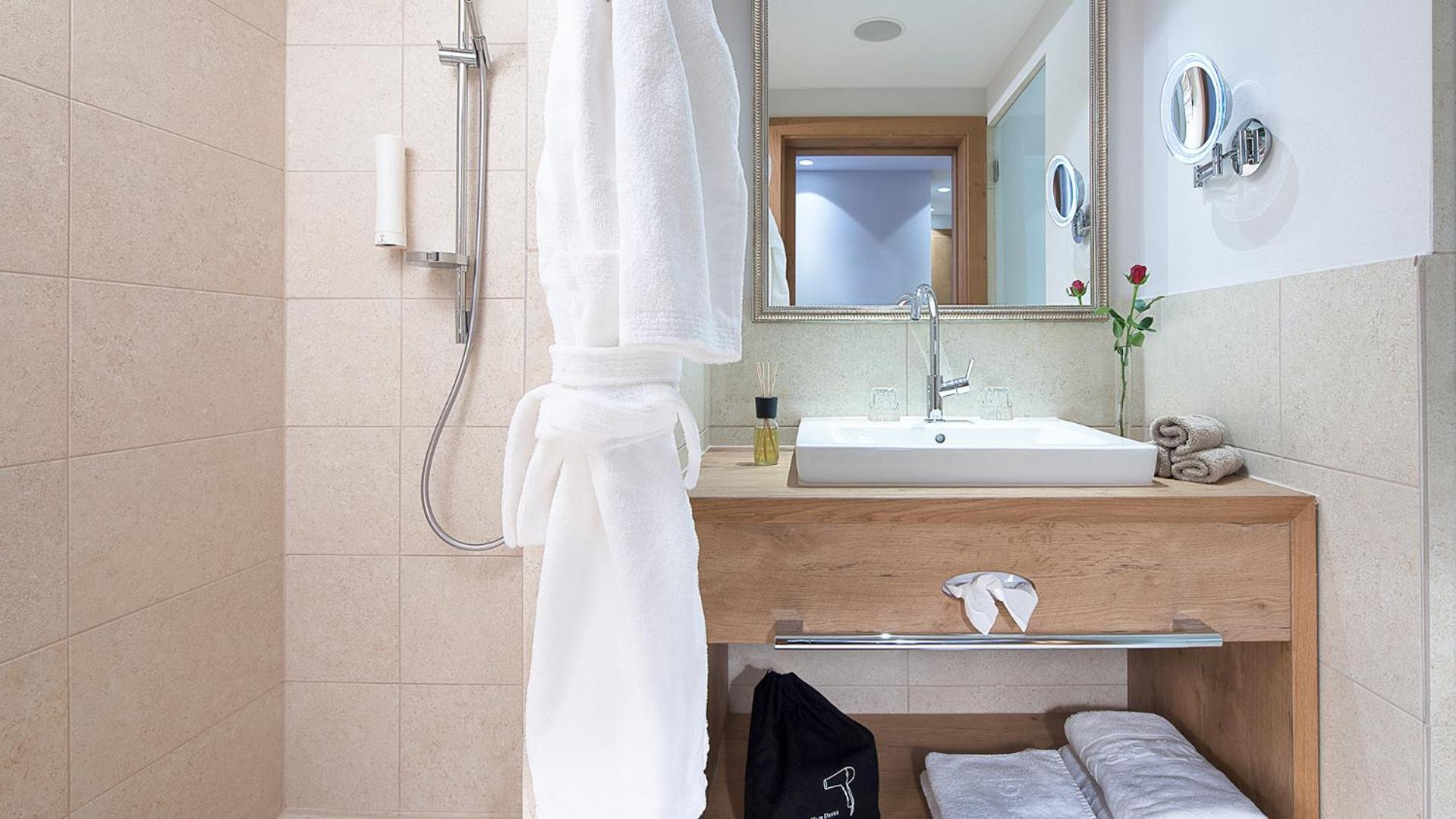 Lechquell Hotel Post Steeg Quarto foto